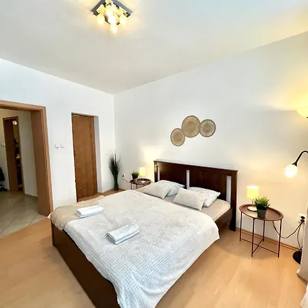 Tina - Old Town, Ac, Free Private Parking * Bratislava