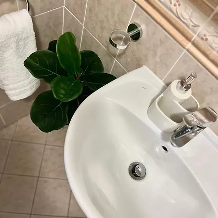 Tina - Old Town, Ac, Free Private Parking Apartment