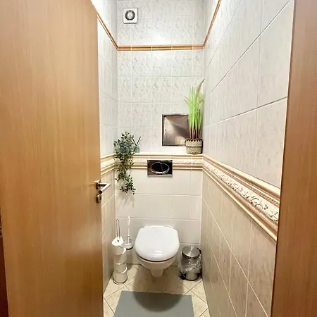 Tina - Old Town, Ac, Free Private Parking