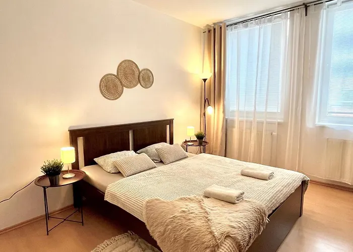 Tina - Old Town, Ac, Free Private Parking *