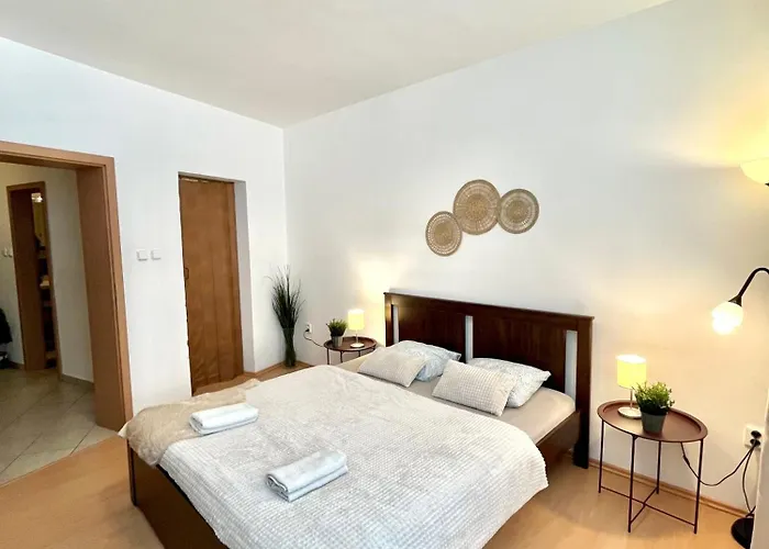 Tina - Old Town, Ac, Free Private Parking * Bratislava