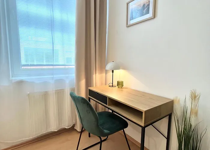 Tina - Old Town, Ac, Free Private Parking *